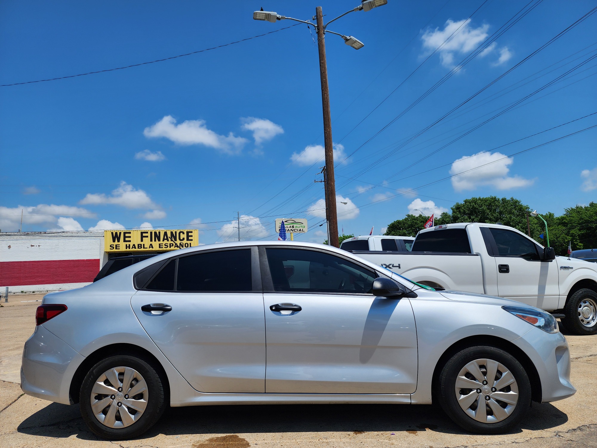 2018 SILVER Kia Rio LX (3KPA24ABXJE) with an 1.6L L4 DOHC 16V engine, 6A transmission, located at 2660 S.Garland Avenue, Garland, TX, 75041, (469) 298-3118, 32.885551, -96.655602 - Welcome to DallasAutos4Less, one of the Premier BUY HERE PAY HERE Dealers in the North Dallas Area. We specialize in financing to people with NO CREDIT or BAD CREDIT. We need proof of income, proof of residence, and a ID. Come buy your new car from us today!! This is a Very clean 2018 KIA RIO LX - Photo #2
